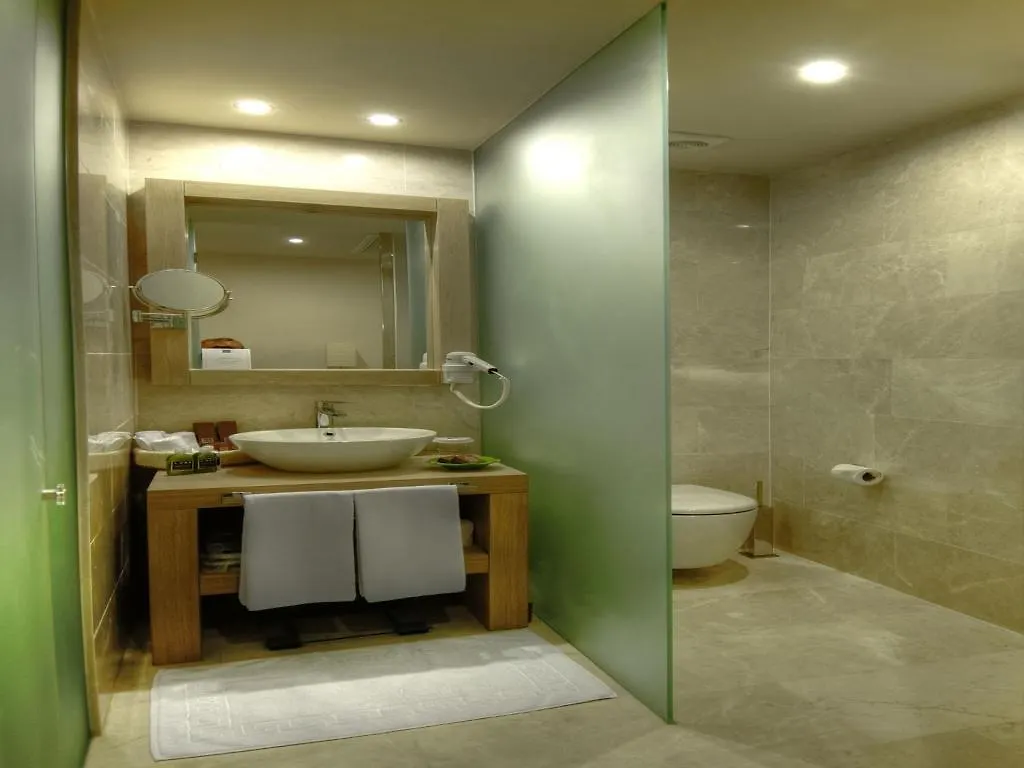 Lvzz Hotel Bodrum 4*,